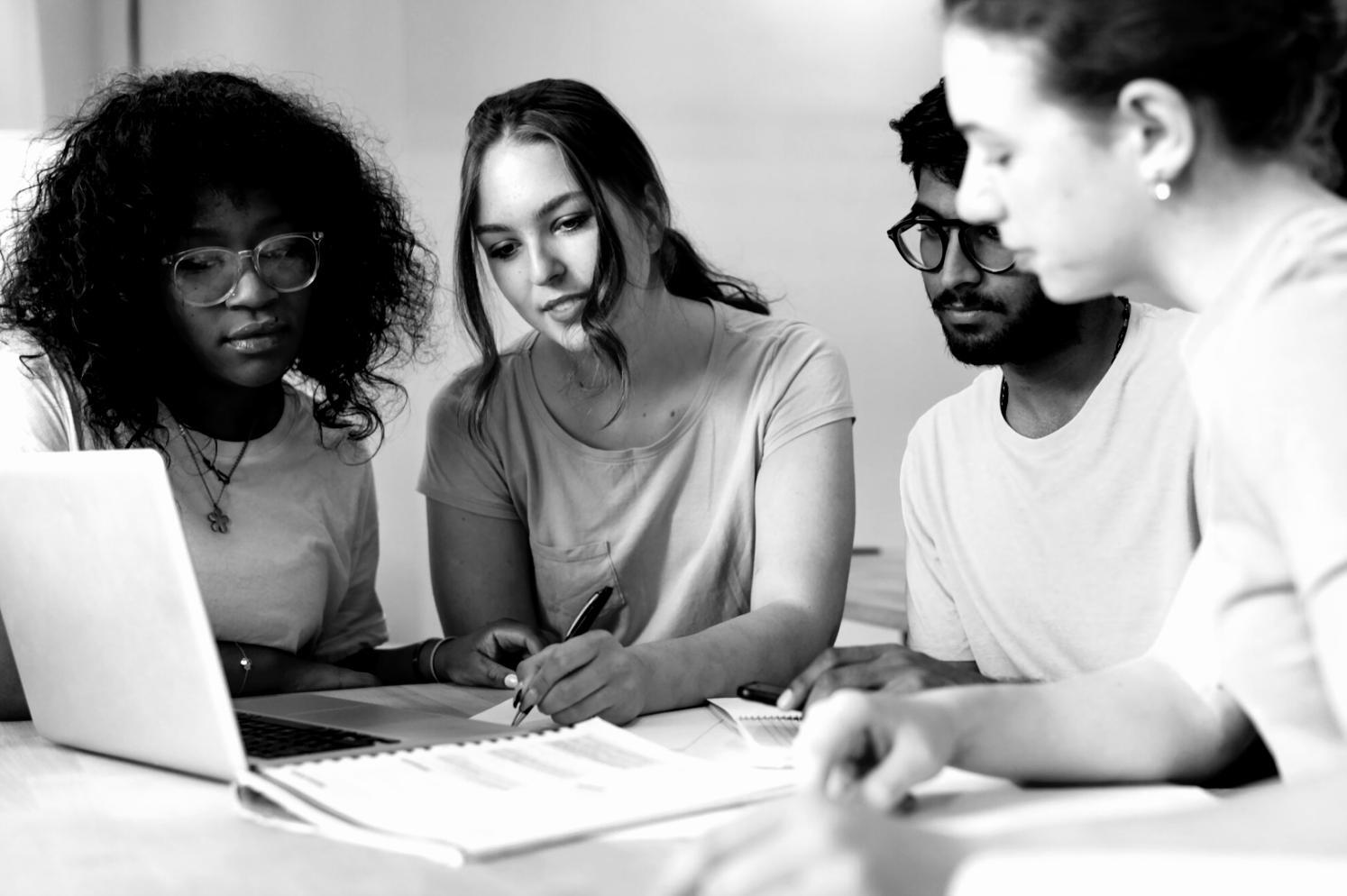 Analyse de données financières en cours de formation